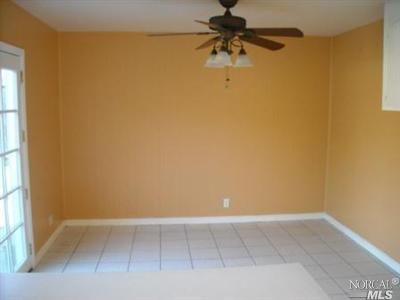 698 Mini Dr, Vallejo, CA 94589 photo 5