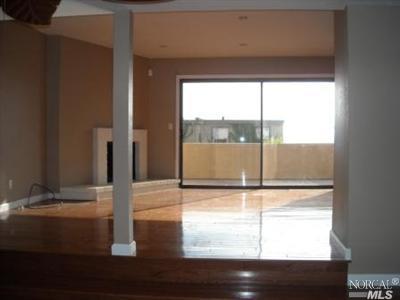 300 Locust Dr #3, Vallejo, CA 94591 photo 3