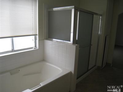 576 Doncaster Dr, Vallejo, CA 94591 photo 9