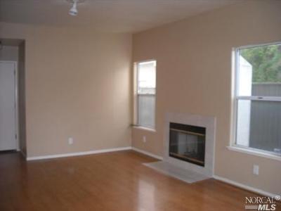 120 Wellington Pl, Vallejo, CA 94591 photo 3