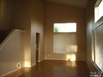 120 Wellington Pl, Vallejo, CA 94591 photo 2
