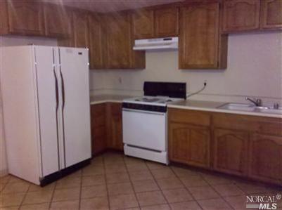 975 Daniel St, Fairfield, CA 94533 photo 5
