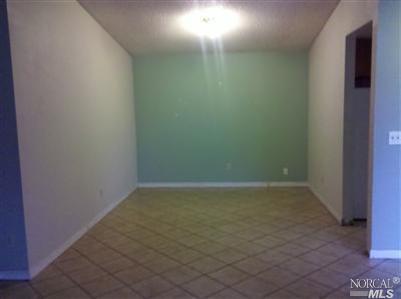 975 Daniel St, Fairfield, CA 94533 photo 3