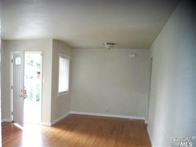 236 E Colorado St, Fairfield, CA 94533 photo 2