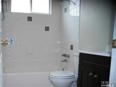 236 E Colorado St, Fairfield, CA 94533 photo 6
