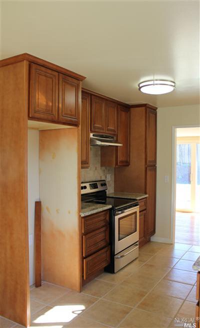 80 Clemente Ct, Novato, CA 94945 photo 2