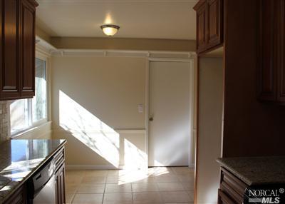 80 Clemente Ct, Novato, CA 94945 photo 4