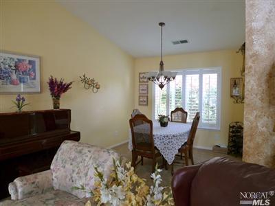 441 Valley Oak Ct, Windsor, CA 95492 photo 3
