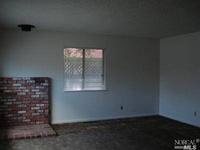 210 E Valley St, Willits, CA 95490 photo 4