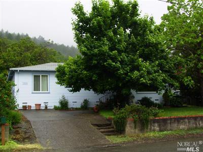 1232 Helen Ave, Ukiah, CA 95482 photo 2