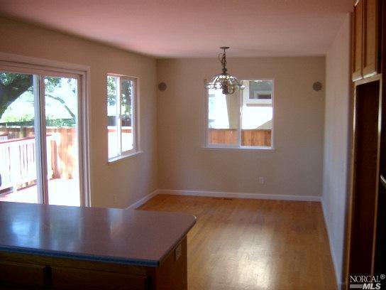 574 Peppertree Dr, Windsor, CA 95492 photo 5