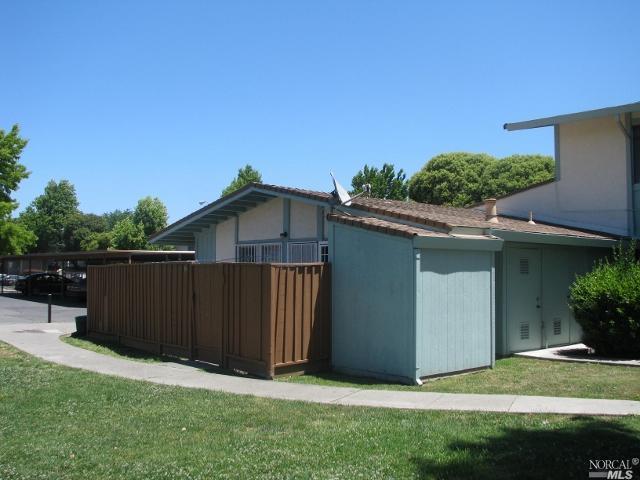 423 Gregory Ln #37, Fairfield, CA 94533 photo 1