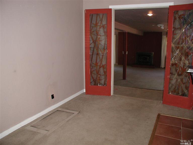 536 Russell St, Vallejo, CA 94591 photo 3