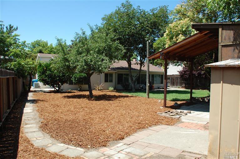 331 Timber Dr, Vacaville, CA 95688 photo 8
