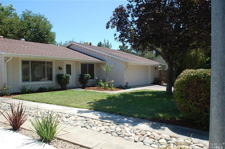 331 Timber Dr, Vacaville, CA 95688 photo 3