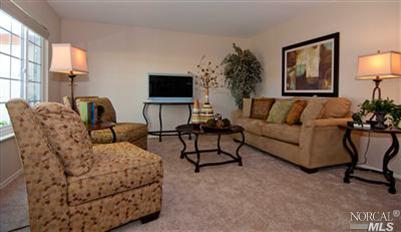 307 Lofas Pl, Vallejo, CA 94589 photo 4