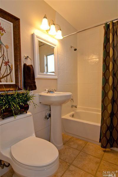 307 Lofas Pl, Vallejo, CA 94589 photo 5