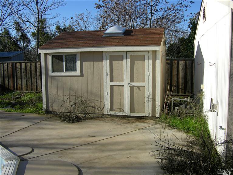 438 Russell St, Winters, CA 95694 photo 8