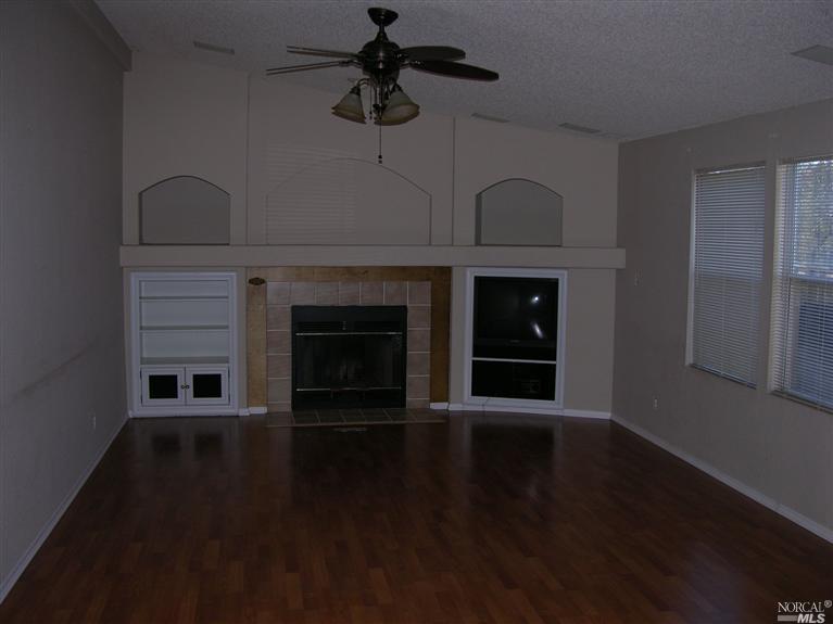 438 Russell St, Winters, CA 95694 photo 5