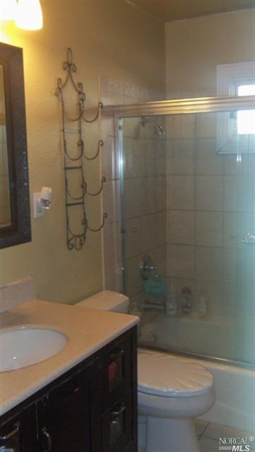 1301 Eisenhower St, Fairfield, CA 94533 photo 8
