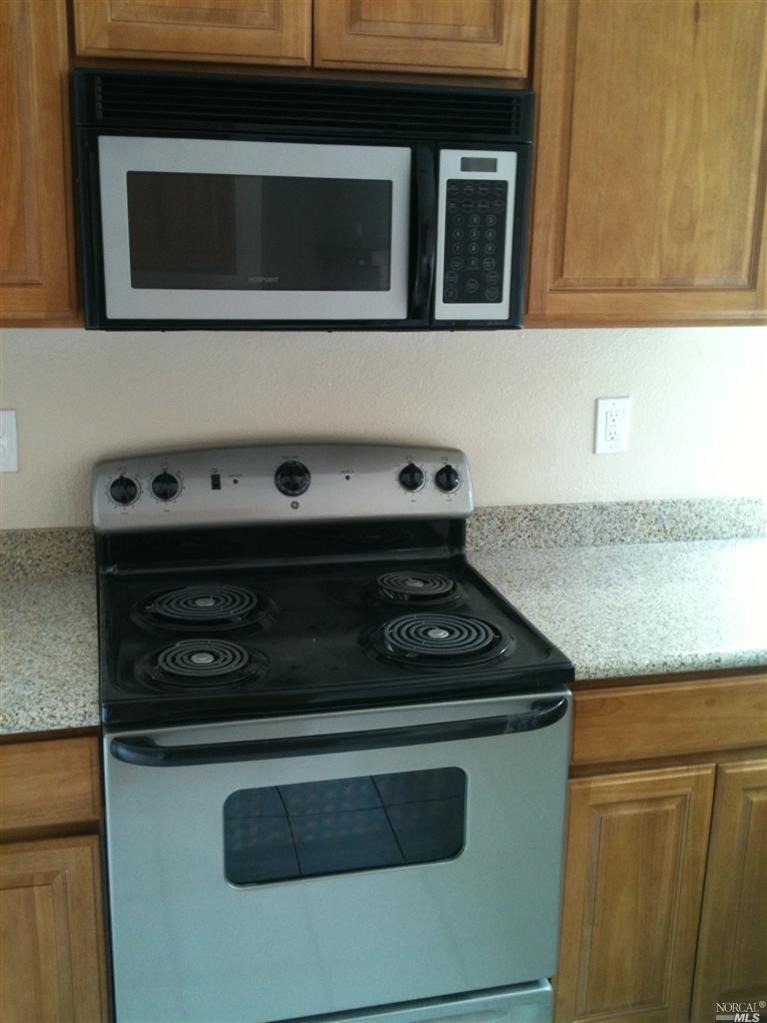 123 Gregory Ln, Vallejo, CA 94591 photo 3