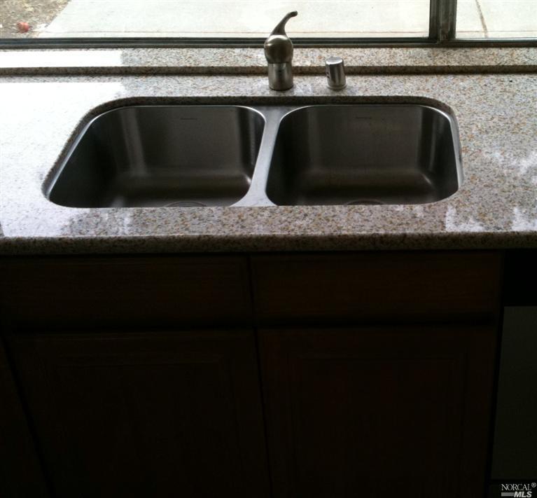 123 Gregory Ln, Vallejo, CA 94591 photo 4