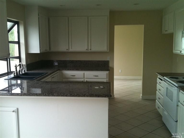 173 Crystal Ct, Vallejo, CA 94589 photo 4