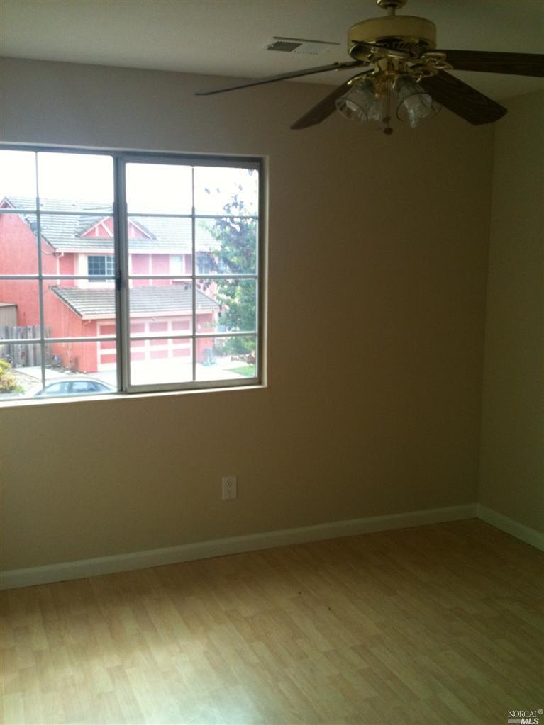 173 Crystal Ct, Vallejo, CA 94589 photo 2