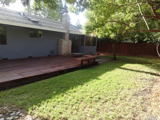 8 Saint Augustine Ct, Petaluma, CA 94954 photo 17