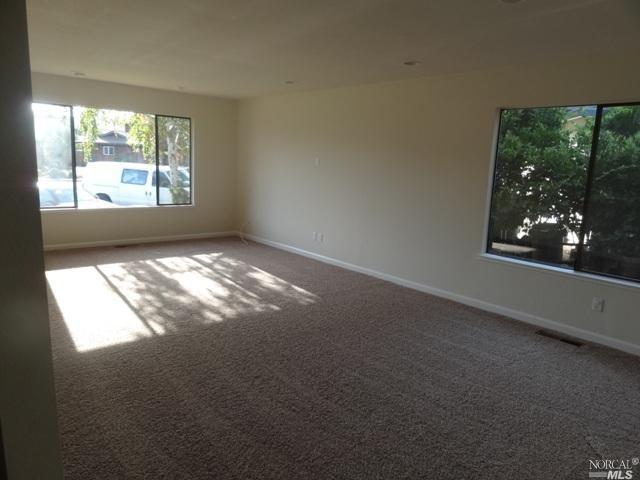 8 Saint Augustine Ct, Petaluma, CA 94954 photo 5