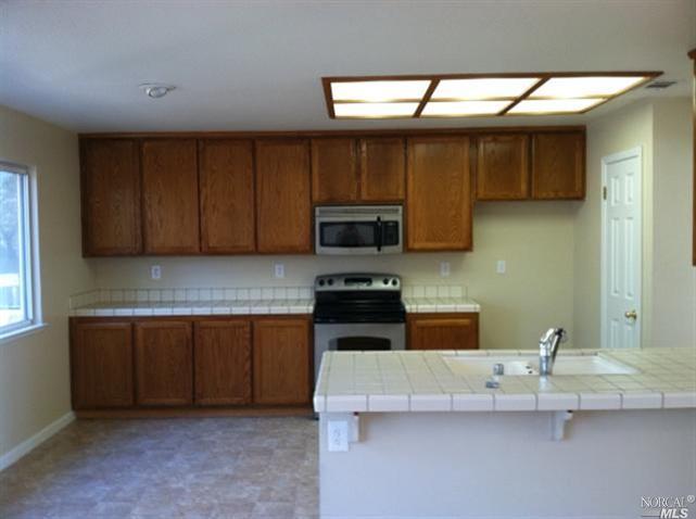 655 Fox Pointe Rd, Vacaville, CA 95687 photo 7