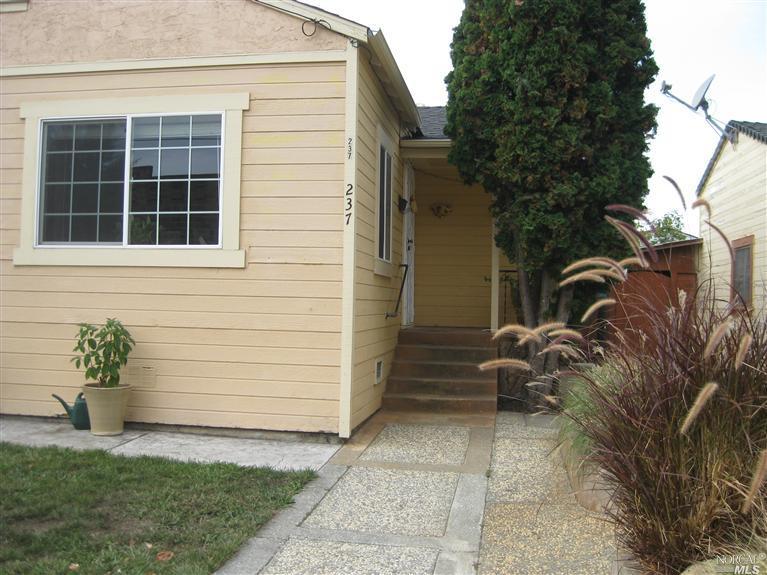 237 Curry Ave, Vallejo, CA 94590 photo 2