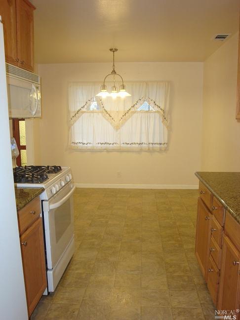 744 Cherrywood St, Vallejo, CA 94591 photo 6