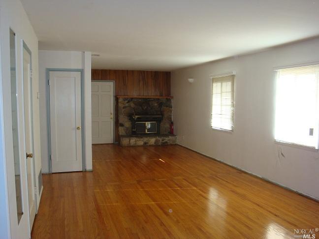 744 Cherrywood St, Vallejo, CA 94591 photo 2