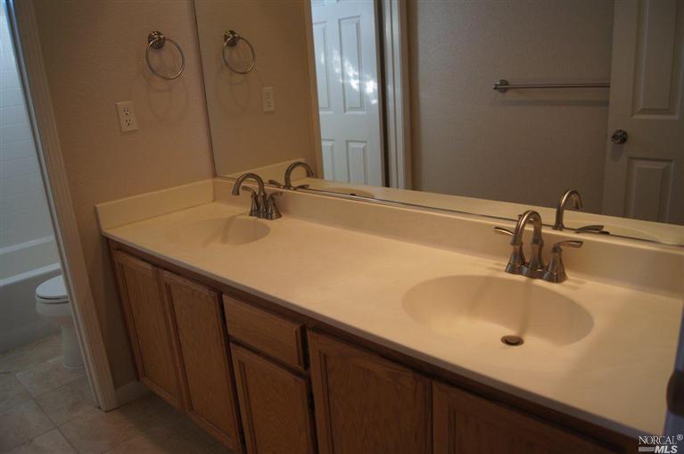 1469 Golf Course Dr, Windsor, CA 95492 photo 11
