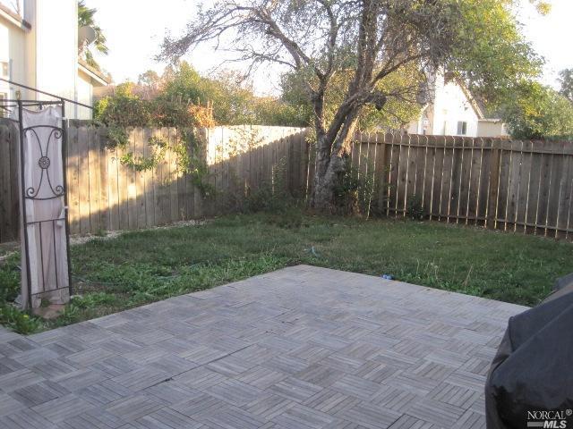 2406 Baltic Dr, Fairfield, CA 94533 photo 6