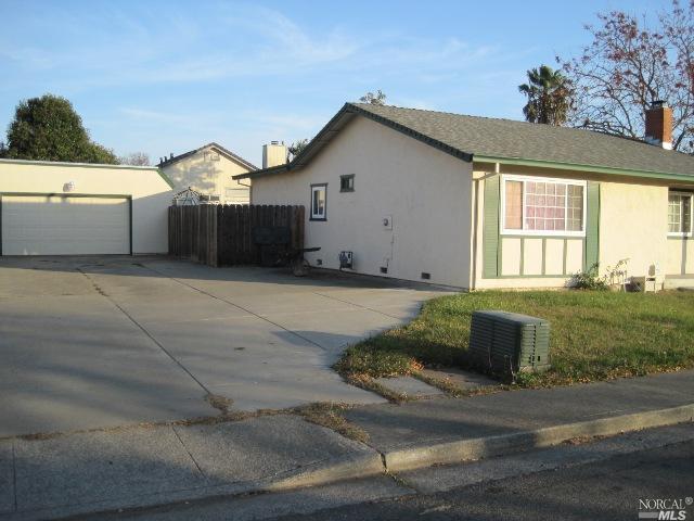2406 Baltic Dr, Fairfield, CA 94533 photo 12
