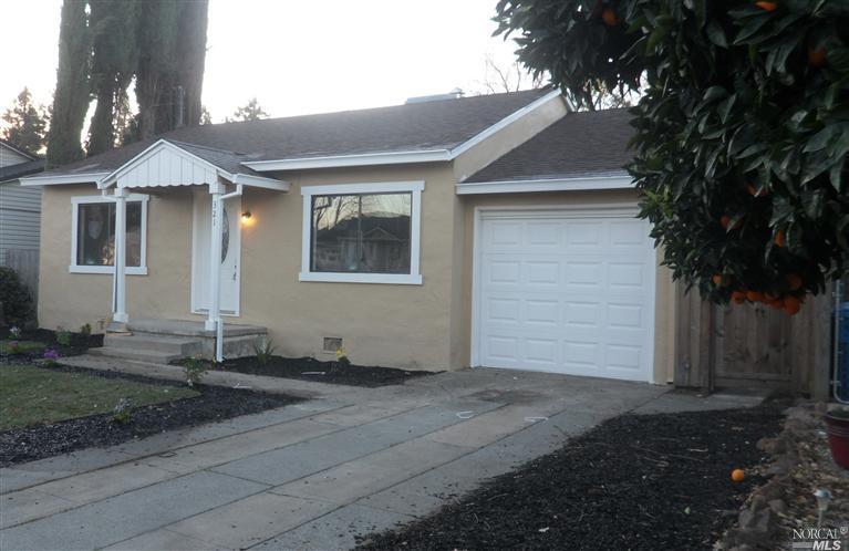 321 Walnut Ave, Vacaville, CA 95688 photo 2