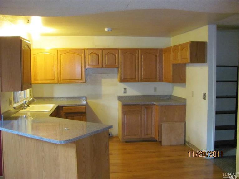 101 Linfield Dr, Vallejo, CA 94589 photo 2