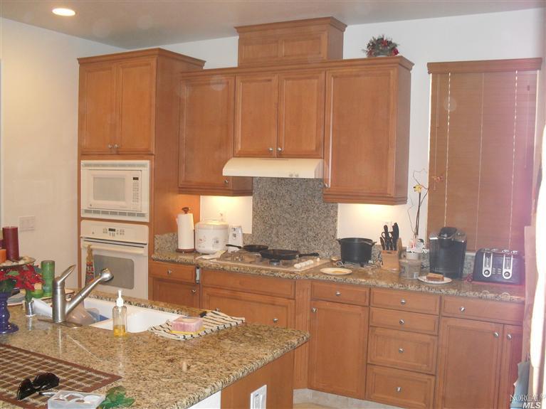 447 Rickover St, Vallejo, CA 94592 photo 3