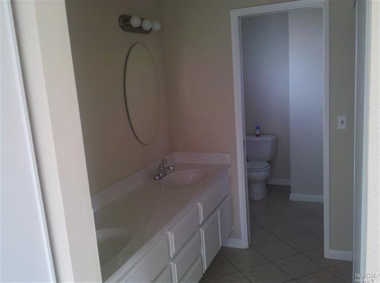 1639 Moraga Dr, Fairfield, CA 94534 photo 13