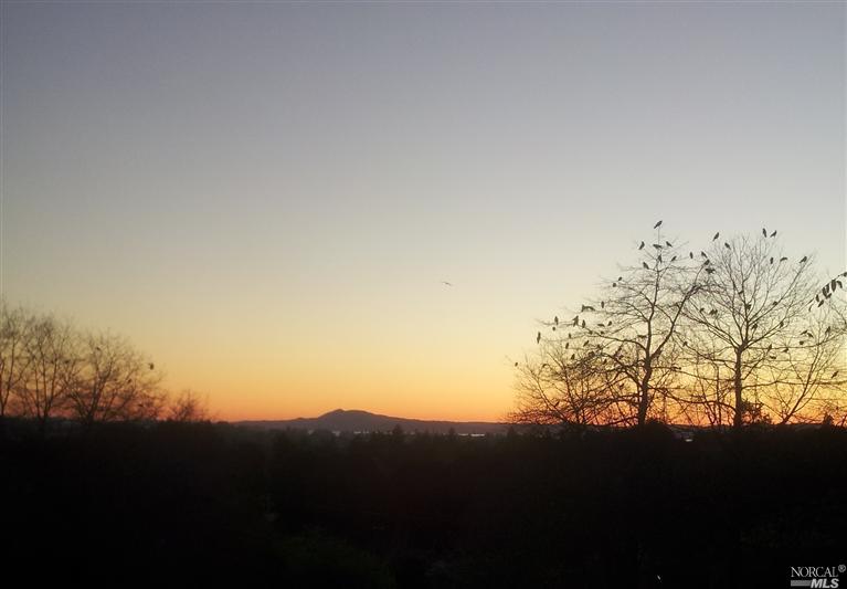 212 Kathy Ellen Dr, Vallejo, CA 94591 photo 1