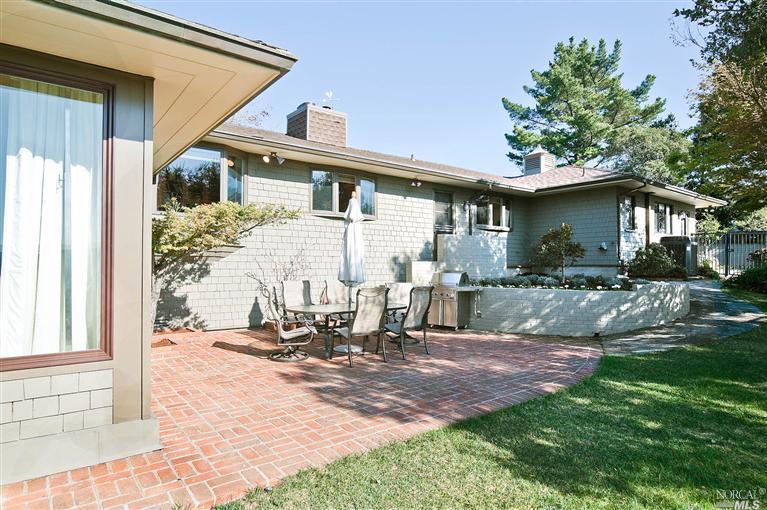 8 Pomeroy Rd, Ross, CA 94957 photo 19