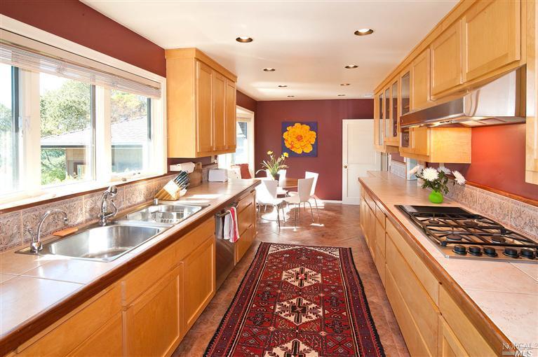 8 Pomeroy Rd, Ross, CA 94957 photo 9