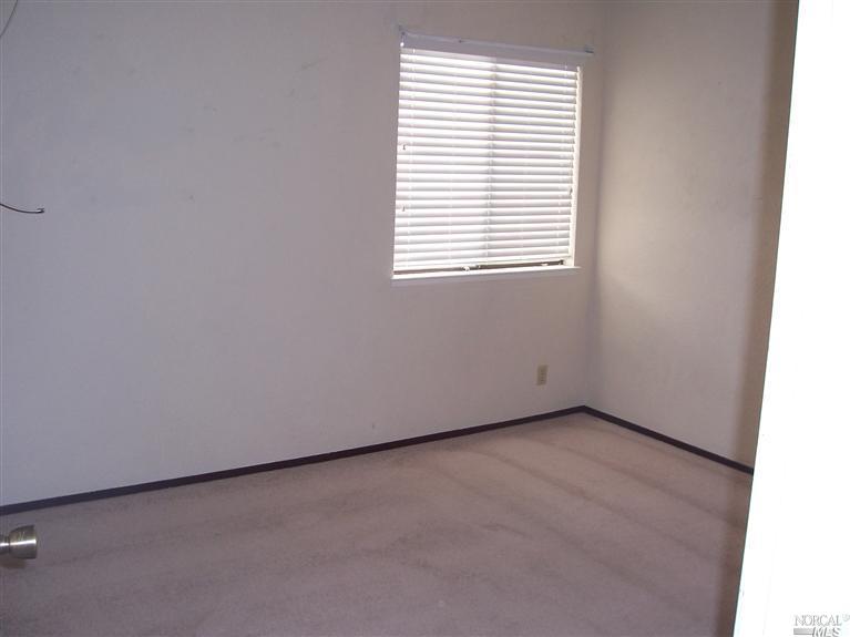 246 Kathy Ellen Dr, Vallejo, CA 94591 photo 9