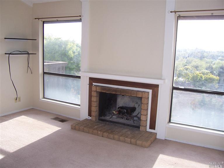 246 Kathy Ellen Dr, Vallejo, CA 94591 photo 4