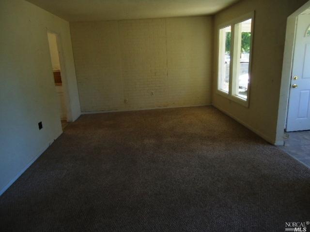 390 Idora Ave, Vallejo, CA 94591 photo 3