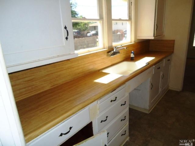 390 Idora Ave, Vallejo, CA 94591 photo 4