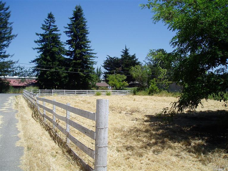 200 Helman Ln, Cotati, CA 94931 photo 3