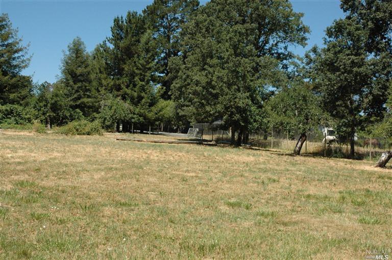 4568 Thomas Rd, Sebastopol, CA 95472 photo 3